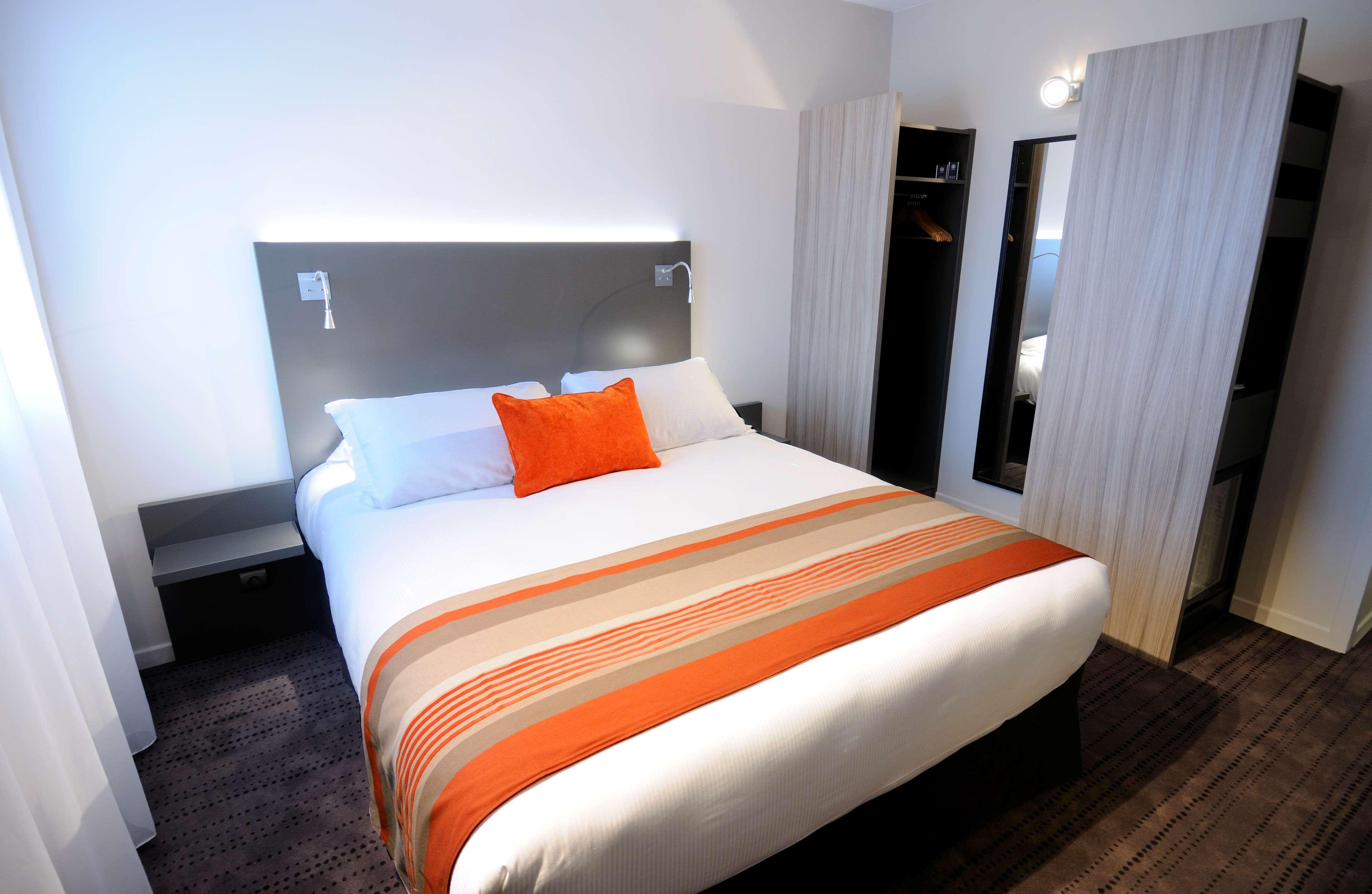 Best Western Plus Hotel & Spa De Chassieu Exterior photo